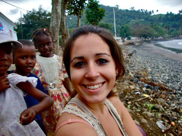 beth-volunteering-abroad