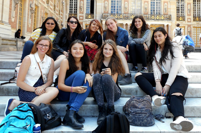 friends-in-paris