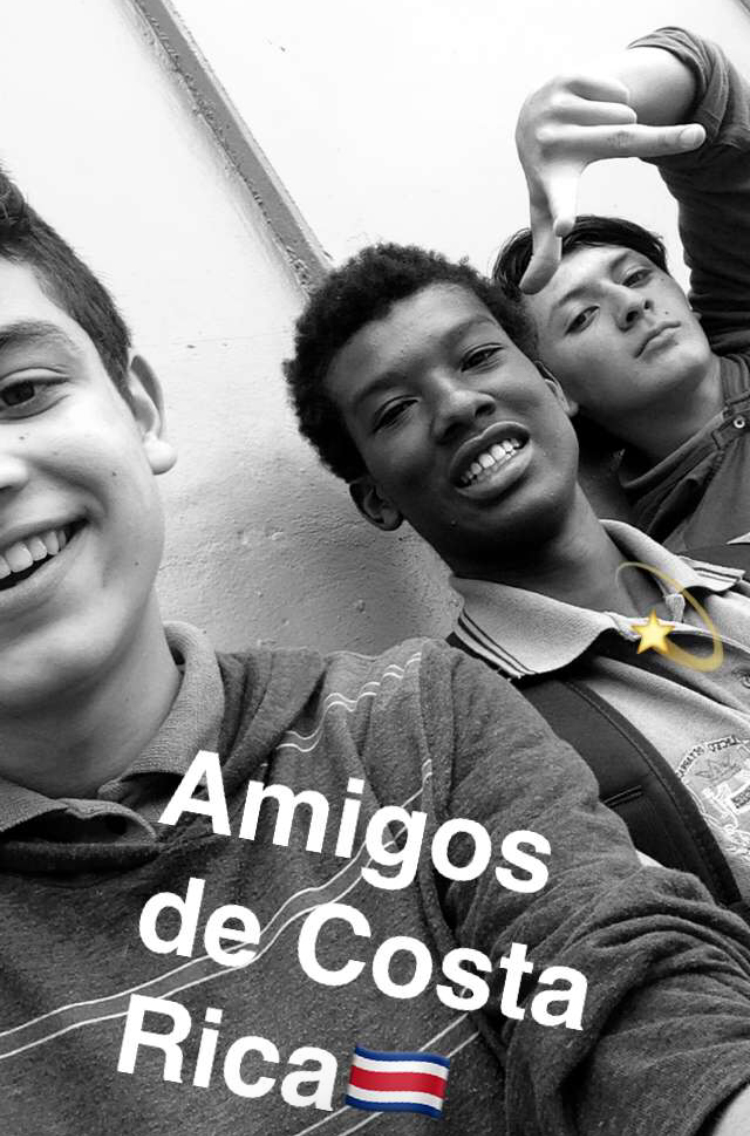 friends-in-costa-rica