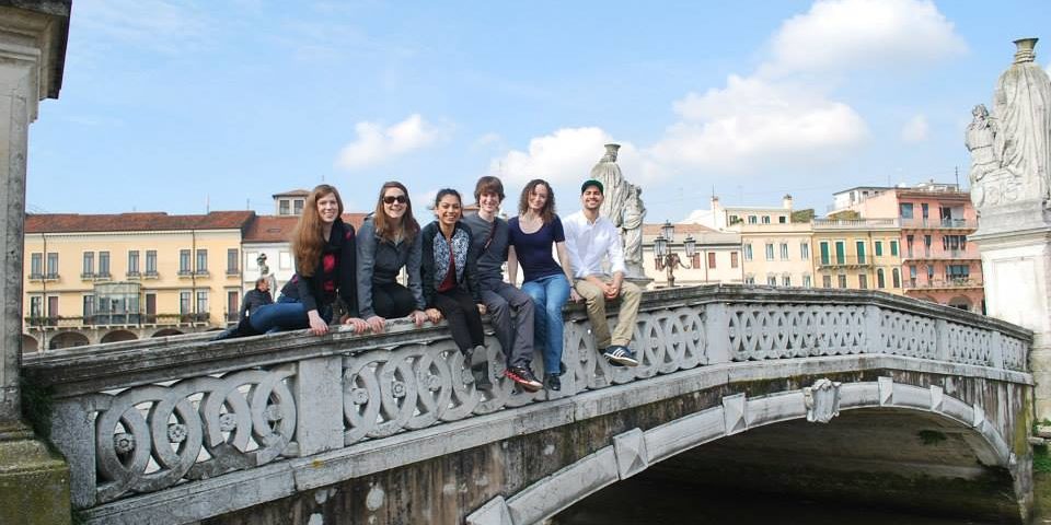 Italy: Where People Roam the Markets Like Americans Do at Target