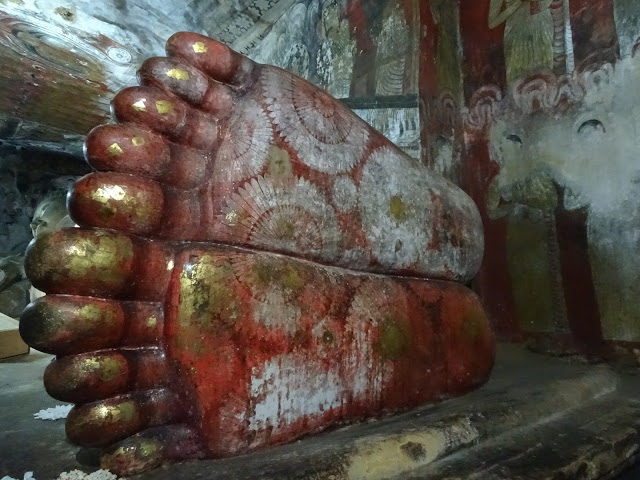 Exploring Cave Temples and Lion Rock in Sri Lanka